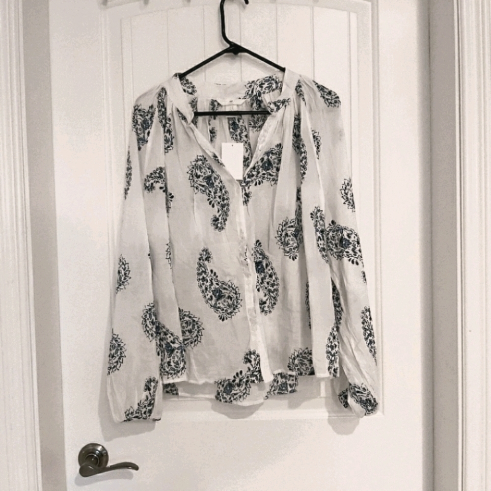 👚NEW H&M Floral Paisley  petite blouse/B4
